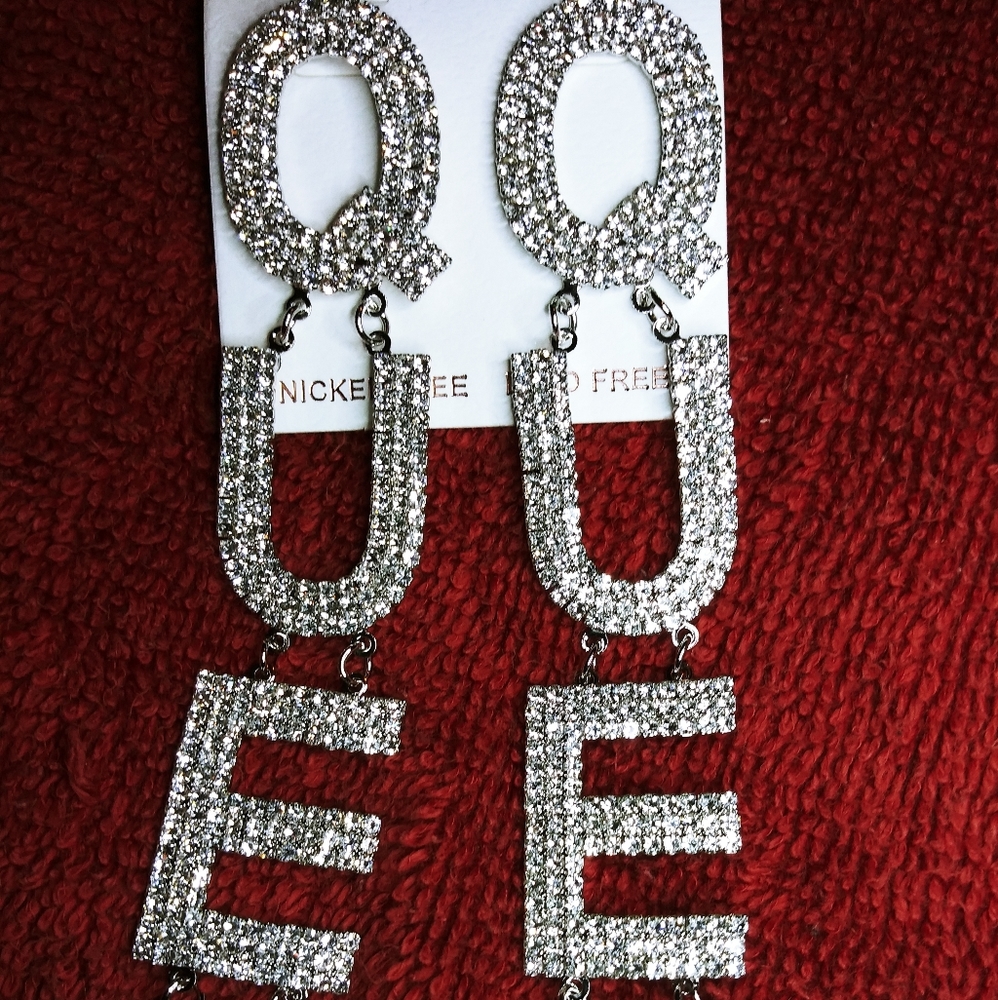 Long Queen Rhinestone Earrings - Picture 4 of 7
